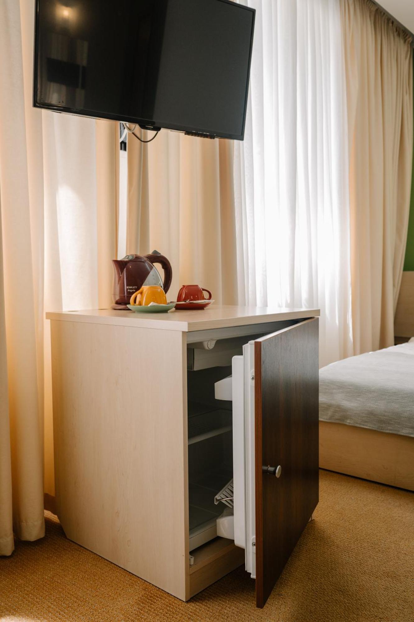 7 Days Hotel Kamyanets-Podilskyi Екстериор снимка